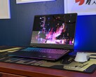 HP HyperX Omen Max 16 im Test: Der Gaming-Laptop mit einem 460-W-Netzteil