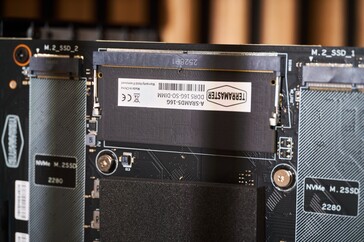 Der Arbeitsspeicher kann ausgetauscht werden.