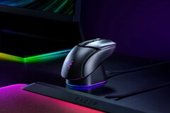 Die Razer Cobra HyperSpeed wird gegen Aufpreis mit einer Ladestation geliefert. (Bildquelle: Razer)