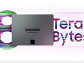 Amazon hat die Samsung 870 QVO SSD mit einer Kapzität von 8TB erneut im Preis reduziert (Bild: Samsung)