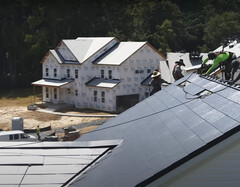 Tesla Solardach: Nachhaltige Gemeinden im Osten der USA mit Solardächern (Bild: Tesla)