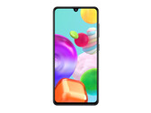Samsung bietet das Galaxy A41 samt AMOLED-Display und Triple-Kamera jetzt auch hierzulande an. (Bild: Samsung)