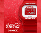 Die ältere Casio G-Shock x Coca Cola-Kollaboration - die DW5600CC23-4, abgebildet neben den Logos von Coca-Cola und G-Shock vor einem roten Hintergrund. (Bildquelle: Casio - bearbeitet)