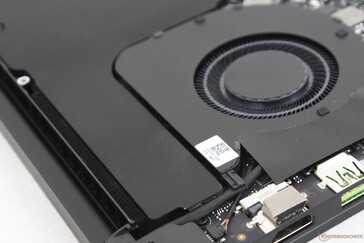 Wir nehmen ein sehr leichtes Spulenfiepen oder elektronisches Geräusch aus unserer Testeinheit wahr.