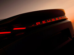Bestellstart für das Peugeot E-408 Facelift: Der aufgewertete Elektro-Crossover rollt ab 46.300 Euro mit neuer Lichtsignatur und integrierter V2L-Technologie zu den Händlern.