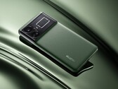 Das Realme GT5 bekommt in Kürze ein Pro-Modell an die Seite gestellt. (Bild: Realme)