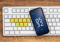 Mit dem Jelly Max startet bald ein Smartphone für Liebhaber kleiner Handys. (Bild: Unihertz)