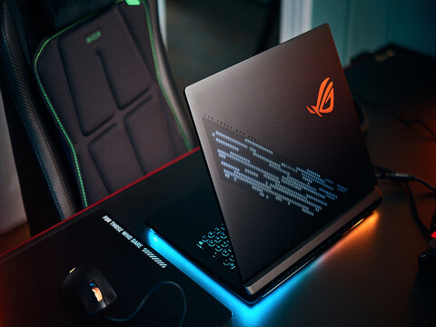Video: Asus ROG Strix Scar 18 2025 - Besser in allen Bereichen!