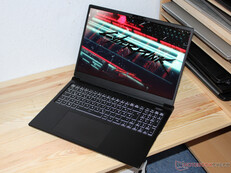 XMG Pro 16 Studio (Mid 23) im Test: RTX-4070-Laptop für Gamer und Creator