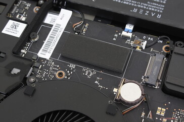 Leerer M.2-PCIe-x4-3.0-Slot für zweites Speichergerät