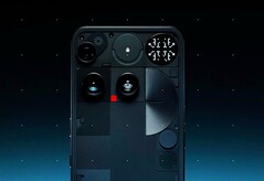 Das Nothing Phone (3) besitzt ein kleines Dot-Matrix-Display auf der Rückseite.