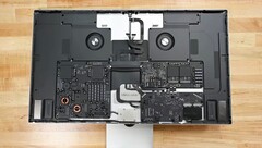 Das Apple Studio Display beherbergt einen ganzen Computer auf Basis des Apple A13 Bionic. (Bild: Apple)