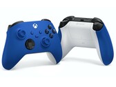 Microsoft hat seinen beliebten Controller für die Xbox der nächsten Generation überarbeitet, zum Launch gibts auch eine Version in Blau. (Bild: Microsoft)