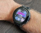 Die WatchFM-App benötigt trotzdem eine Smartphone-Verbindung