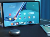 Huaweis neuestes Smartphone soll größer sein als so manches Tablet. (Bild: Onur Binay)