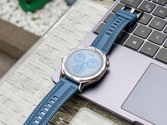 Im Smartwatch-Deal ist die Huawei Watch GT 5 jetzt mit einem deutlichen Rabatt erhältlich (Bildquelle: Daniel Schmidt)