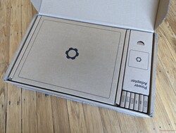 Die Verkaufsbox ist dicht gepackt