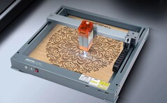 Den Lasergravierer Swiitol E6 Pro gibt es aktuell bei TomTop zum stark reduzierten Preis. (Bild: TomTop)