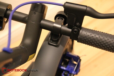 Klingel hakt am hinteren Schutzblech ein