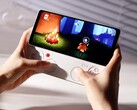 Das Ayaneo Pocket Play wurde offenkundig vom Sony Xperia Play inspiriert.