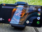Das Asus ROG Phone 7 ist ein starkes Gaming-Smartphone mit viel RAM und einem tollen Display (Bildquelle: Manuel Masiero)