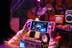 Der Aya Neo Air Plus Gaming-Handheld ist vergleichsweise kompakt, aber relativ teuer. (Bild: Aya Neo)