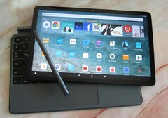 Die Konkurrenz am Tablet-Markt unter 200 Euro ist hart, aber das Amazon Fire Max 11 könnte für viele Nutzer das beste Budget-Tablet sein (Bild: Manuel Masiero)