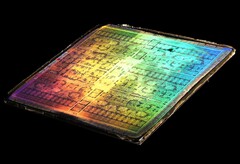 Die Nvidia GeForce RTX 4090 Laptop-GPU bietet mehr Leistung als die meisten Desktop-Grafikkarten. (Bild: Fritzchens Fritz)