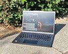 Lenovo ThinkPad P14s Gen 6 AMD im Sonnenlicht (Bildquelle: Benjamin Herzig)