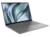 Lenovo Yoga Slim 7i Pro 14IAP Laptop Test: Erschwingliches Subnotebook mit 12 Kernen und 2.8K-Display