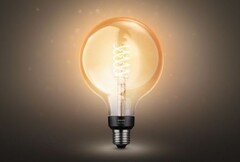 Die neuen Filament-Leuchten sind in zwei unterschiedlichen Formen erhältlich, jeweils mit enem E27-Sockel. (Bild: Philips)