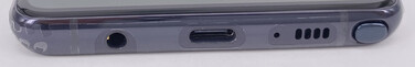Unten: 3,5mm-Anschluss, USB-C, Mikrofon, Lautsprecher, Eingabestift