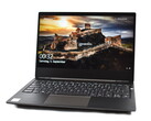 Test Lenovo ThinkBook Plus Laptop: Besonderes E-Ink-Display trifft auf durchschnittlichen Rest