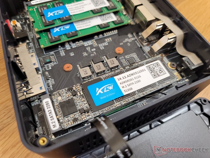 Nutzer können bis zu zwei Laufwerke einsetzen. PCIe-SSDs werden nicht unterstützt