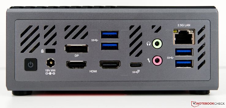 Hinten: Kensington-Lock, Netzanschluss, HDMI, 2x DisplayPort, 4x USB 3.2 TypA, 1x USB 3.2 TypC, 3,5mm Klinke (Headset und Mikrofon), RJ45 2,5G