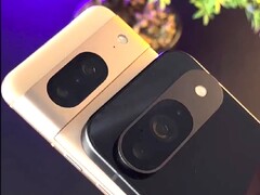 Ein kurzes Hands-On-Video eines schwarzen Google Pixel 9 mit dem Pixel 8 aus dem Vorjahr. (Bildquelle: pixo_unpacking, Tiktok)