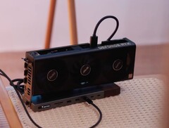 Humbird 3 bindet eine Grafikkarte über Thunderbolt 5 an. (Bildquelle: Humbird)