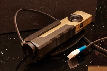 … als auch am Holster. (Bildquelle: Andreas Sebayang/Notebookcheck.com)