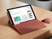 Das Surface Pro 7 Plus liefert in Spielen eine wesentlich bessere Performance (Bild: Microsoft)