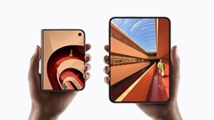 Aufgeklapptes Apple iPhone Duo von vorn