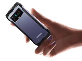 Doogee Smini: Kompaktes Smartphone startet mit innovativem Zweitdisplay