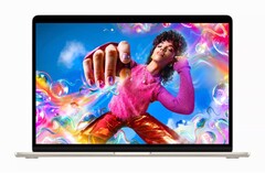 Das 15 Zoll MacBook Air kann jetzt direkt bei Apple als generalüberholtes Notebook bestellt werden. (Bild: Apple)