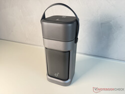 Kompakt, leicht und mit Tragegriff