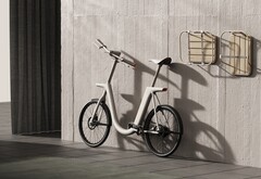 Das Layer Design Pendler E-Bike kommt mit modularem Zubehör und einer Smartphone-Halterung. (Bild: Layer Design)