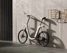 Das Layer Design Pendler E-Bike kommt mit modularem Zubehör und einer Smartphone-Halterung. (Bild: Layer Design)