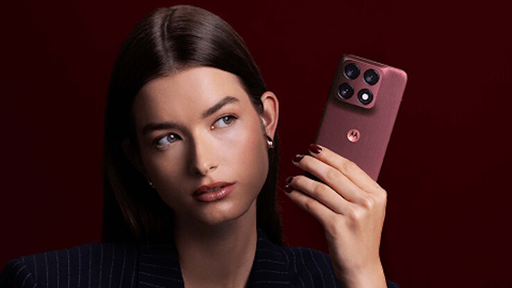 Angeboten wird das Telefon in mehreren Pantone-Farben