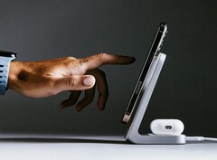 Der Nomad Stand One der vierten Generation lädt auch Android-Smartphones mit bis zu 25 Watt. (Bildquelle: Nomad)