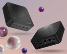 Der Revo Box mit Ryzen AI 9 465 verfügt über ein elegantes schwarzes Gehäuse. Abgebildet ist ein Werbefoto, das den Mini-PC aus verschiedenen Blickwinkeln zeigt.