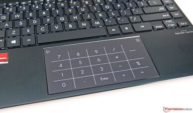 Touchpad des Asus ZenBook 13 UM325S mit Ziffernblock