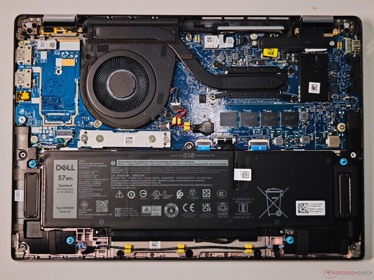 14-Zoll-Dell-Latitude-7450-2-in-1-Gerät zum Vergleich